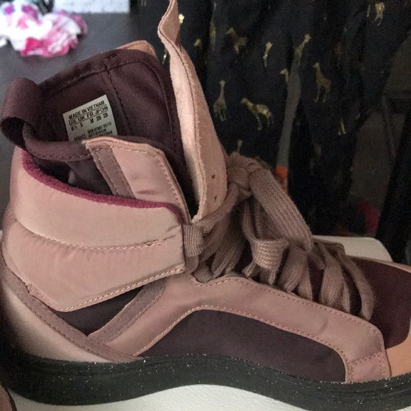 Stella McCartney High top sneakers - Picture 3 of 3